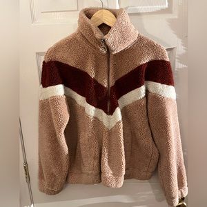 3 for $25 ❤️ Blush & maroon striped collar half zip Sherpa sweatshirt size Small